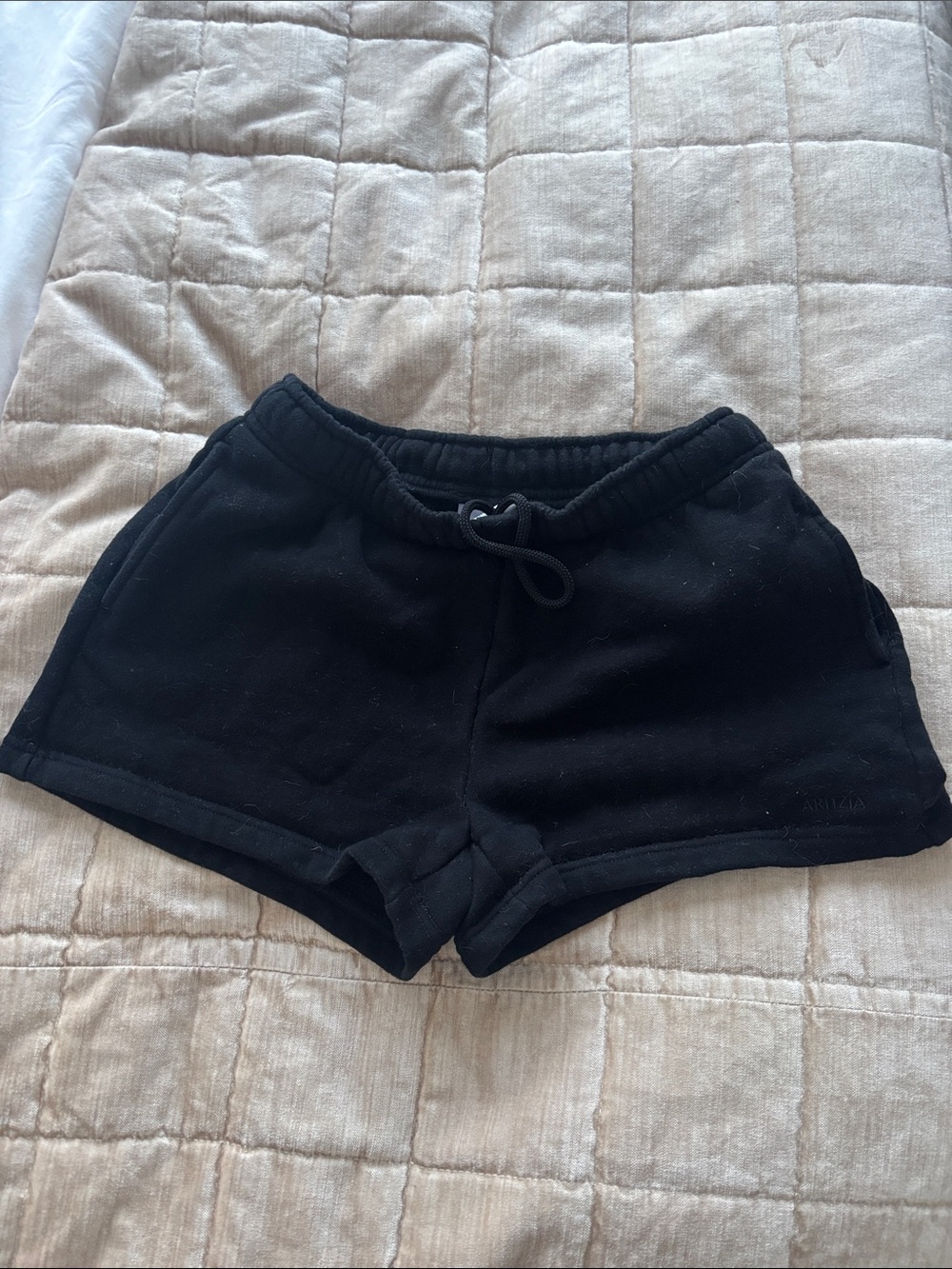 Aritzia Black Athletic Drawcord Lounge Shorts